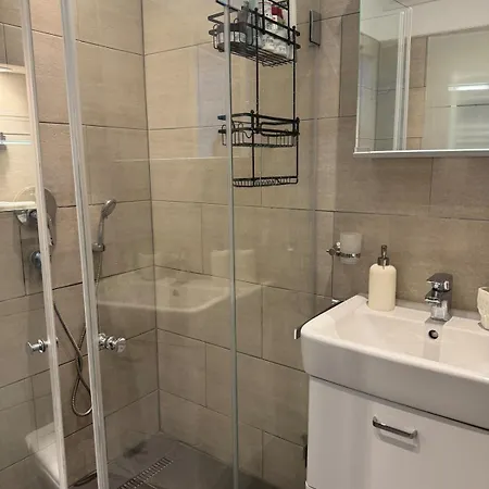 Fast Transport To Prenzlauer Berg & Friedrichshain Apartment